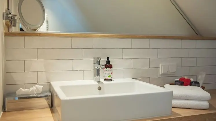 Luxury Tek Büyük Yataklı Oda, Banyolu/Duşlu