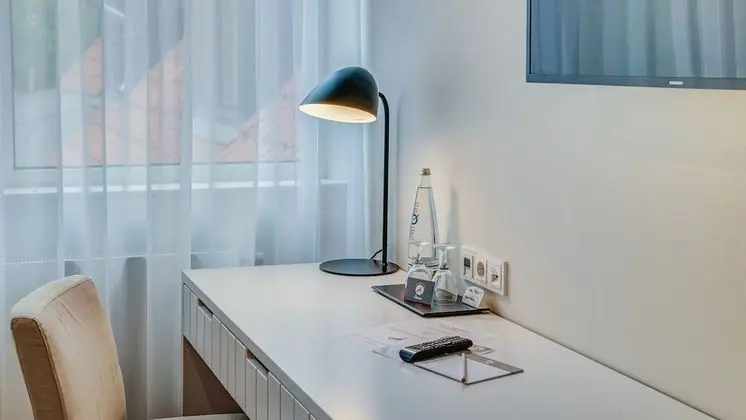 Tek Büyük Yataklı Oda, Engellilere Uygun, Banyolu/Duşlu