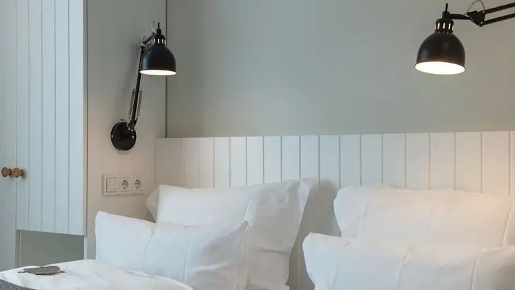 Tek Büyük Yataklı Oda, Engellilere Uygun, Banyolu/Duşlu