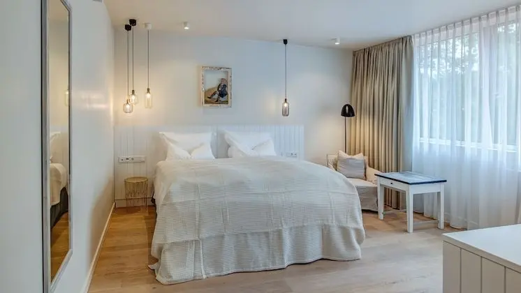 Tek Büyük Yataklı Oda, Engellilere Uygun, Banyolu/Duşlu