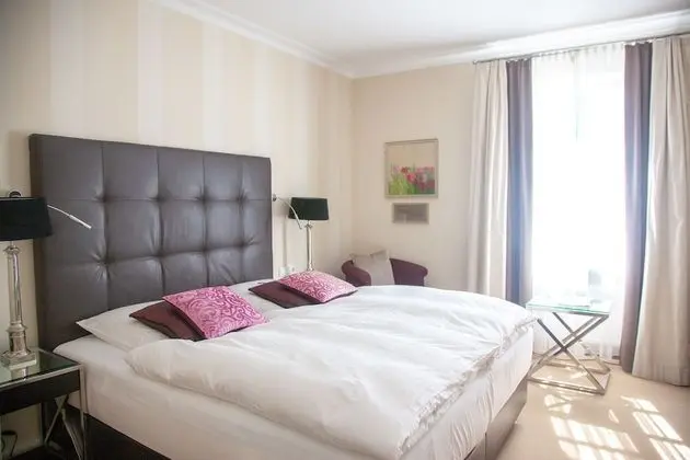 Comfort Tek Büyük Yataklı Oda