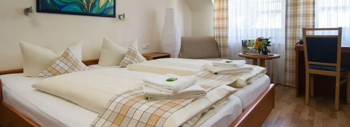 Comfort Büyük Yataklı Tek Kişilik Oda