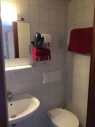 Traditional Tek Büyük veya İki Ayrı Yataklı Oda