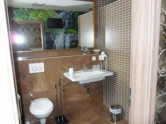 Basic Büyük Yataklı Tek Kişilik Oda