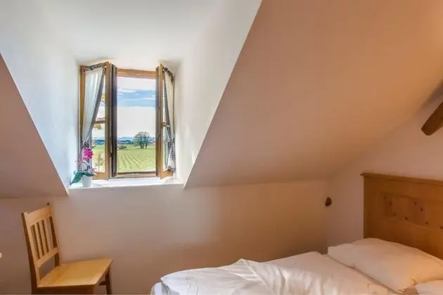 Comfort Tek Büyük Yataklı Oda