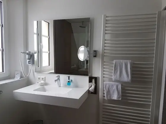 Comfort Üç Kişilik Oda, 1 En Büyük (King) Boy Yatak ve Çekyat, Sigara İçilmez