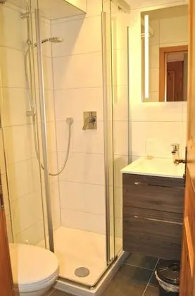 Büyük Yataklı Tek Kişilik Oda
