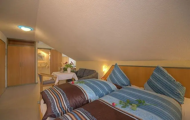 Basic Büyük Yataklı Tek Kişilik Oda