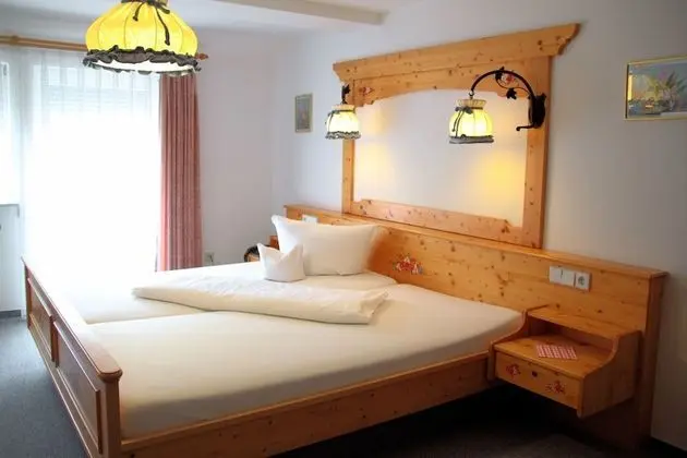 Tek Büyük Yataklı Oda, Balkon