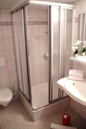 Tek Büyük Yataklı Oda, Balkon