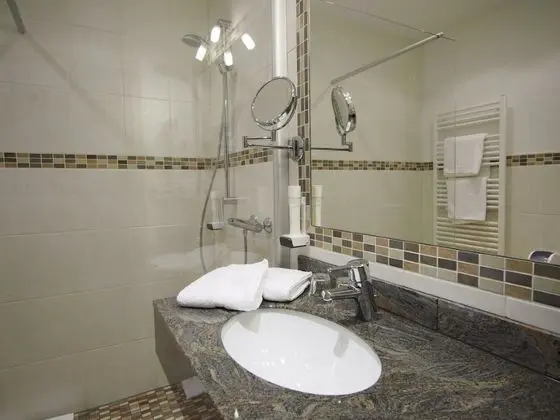 Comfort Tek Büyük Yataklı Oda