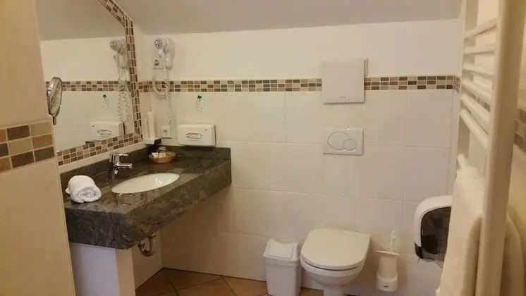 Comfort Tek Büyük Yataklı Oda