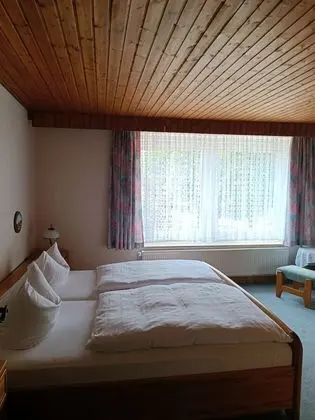 Basic Tek Büyük veya İki Ayrı Yataklı Oda