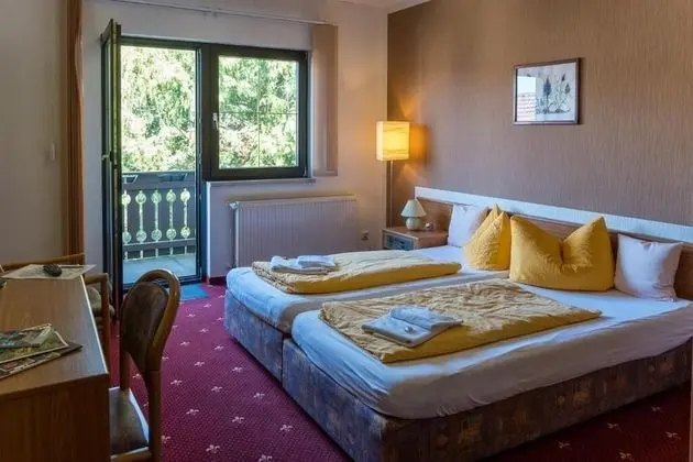 Basic Tek Büyük Yataklı Oda