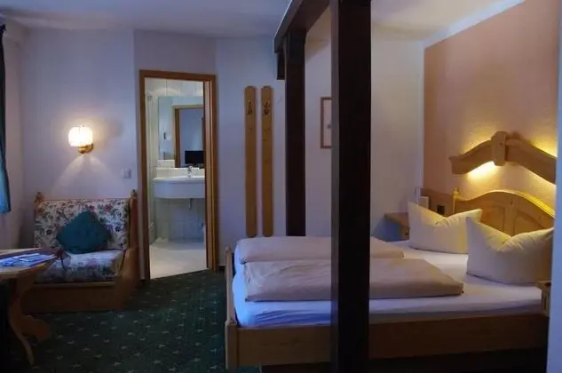 Classic Tek Büyük Yataklı Oda