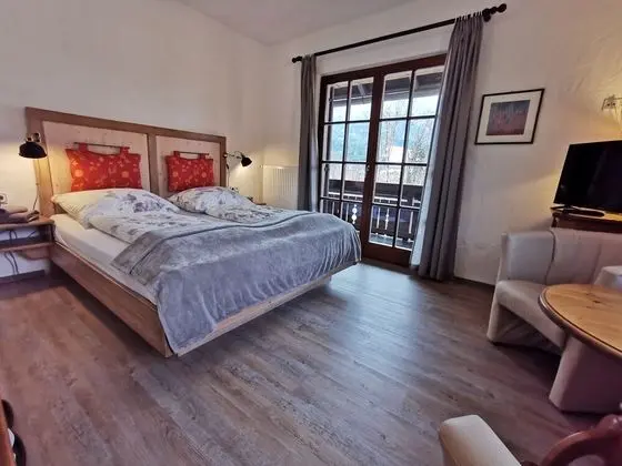 Grand Tek Büyük Yataklı Oda