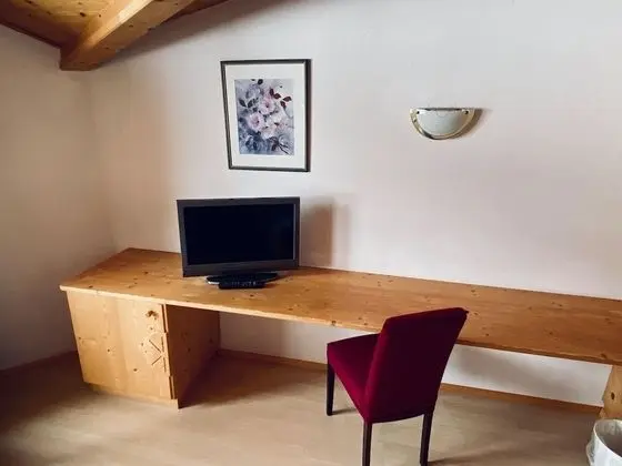 Classic Tek Büyük Yataklı Oda