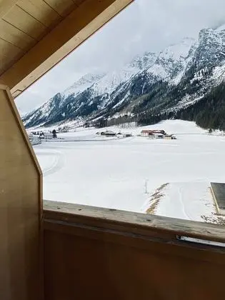 Classic Tek Büyük Yataklı Oda