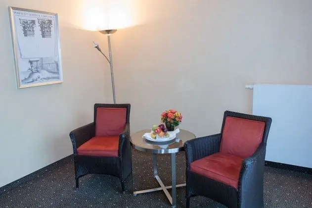 Business Tek Büyük Yataklı Oda