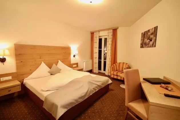 Comfort Tek Büyük Yataklı Oda (partially wiht Balcony)