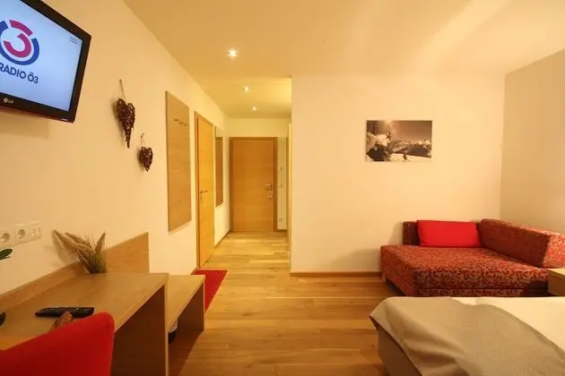 Comfort Tek Büyük Yataklı Oda (partially wiht Balcony)