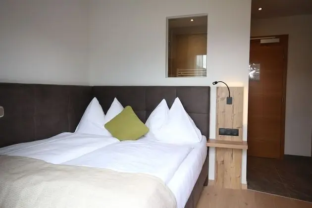 Economy Tek Büyük Yataklı Oda (partially with Balcony)