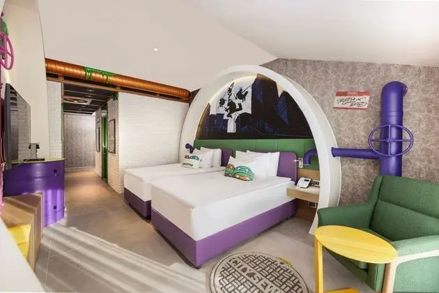 Themed Deluxe Room Tmnt