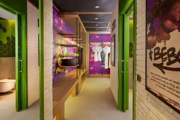 Themed Deluxe Suite Tmnt