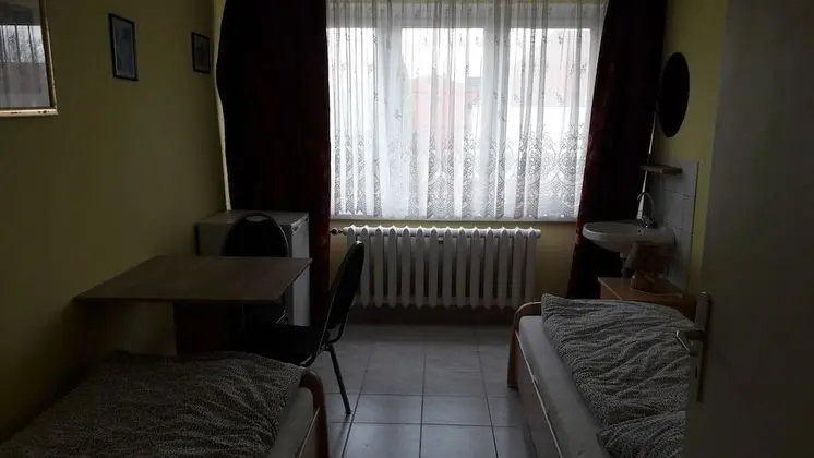 Basic İki Ayrı Yataklı Oda, 1 Yatak Odası