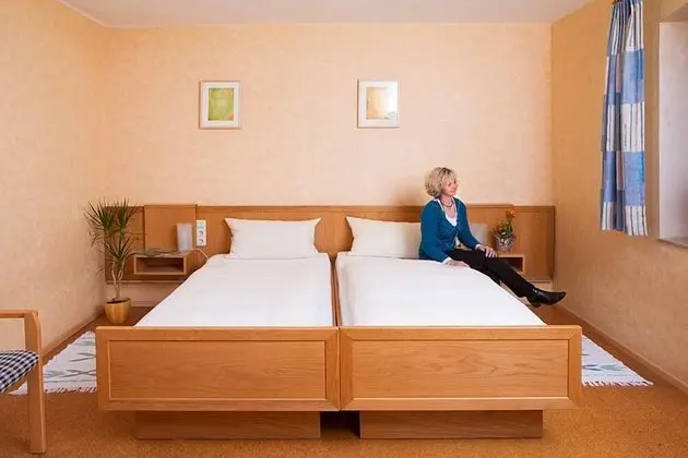 Standard Büyük Yataklı Tek Kişilik Oda