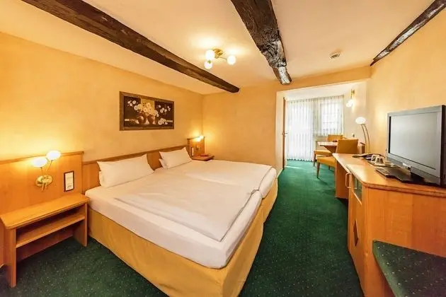 Tek Büyük Yataklı Oda