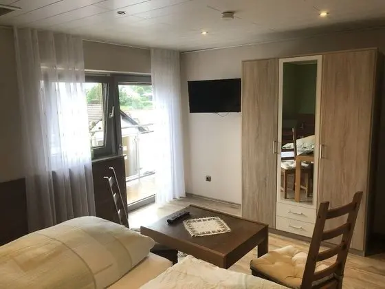 Tek Büyük Yataklı Oda