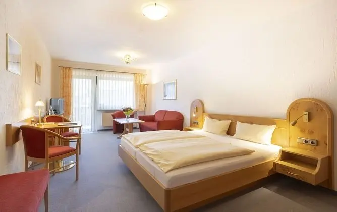 Comfort Oda, 1 Büyük (Queen) Boy Yatak ve Çekyat, Balkon, Bahçe Manzaralı