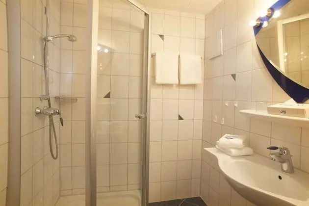 Comfort Oda, 1 Büyük (Queen) Boy Yatak ve Çekyat, Balkon, Bahçe Manzaralı