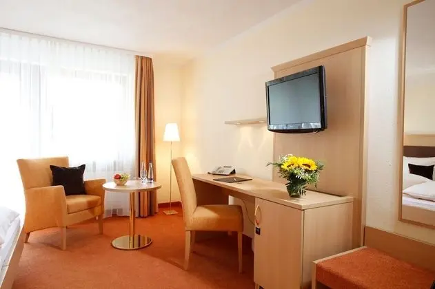 Tek Kişilik Oda, Bahçe Manzaralı