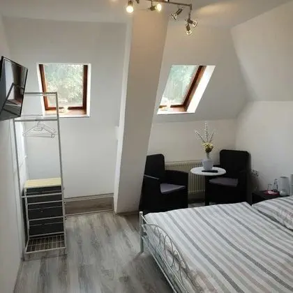 Tek Büyük Yataklı Oda