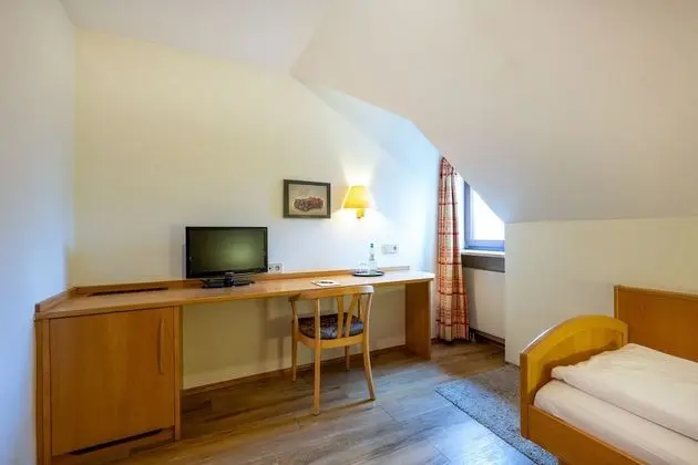 Economy Tek Kişilik Oda