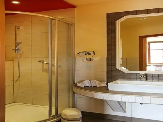 Basic Tek Kişilik Oda, Banyolu/Duşlu
