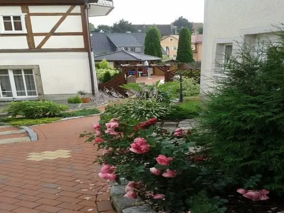 Comfort Apart Daire, Banyolu/Duşlu, Bahçe Manzaralı