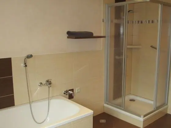 Comfort Apart Daire, Banyolu/Duşlu, Havuz Manzaralı