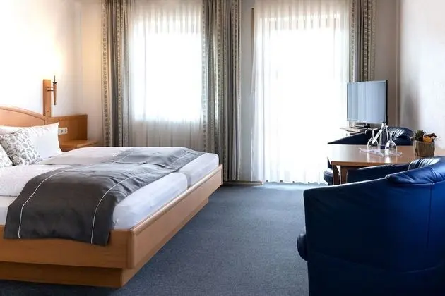 Standard Tek Büyük Yataklı Oda (Landhotel)