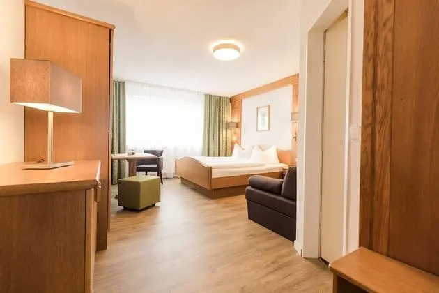 Classic Tek Büyük Yataklı Oda (DZC)