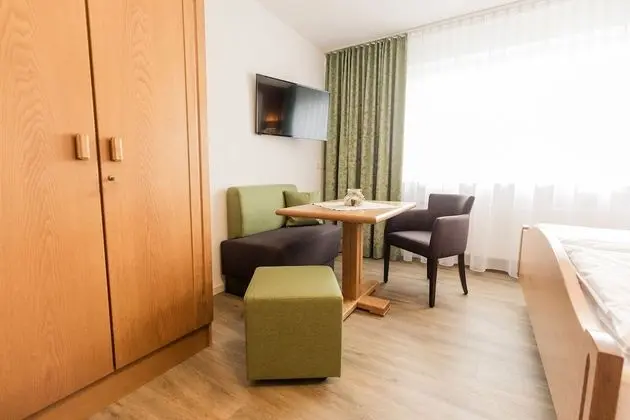 Classic Tek Büyük Yataklı Oda (DZC)