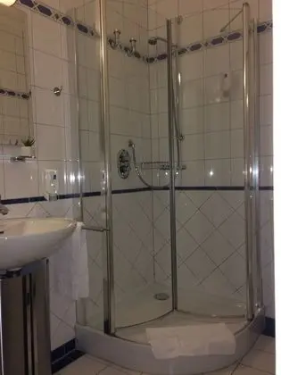 Classic Tek Büyük Yataklı Oda