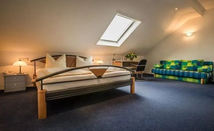 Tek Büyük veya İki Ayrı Yataklı Oda