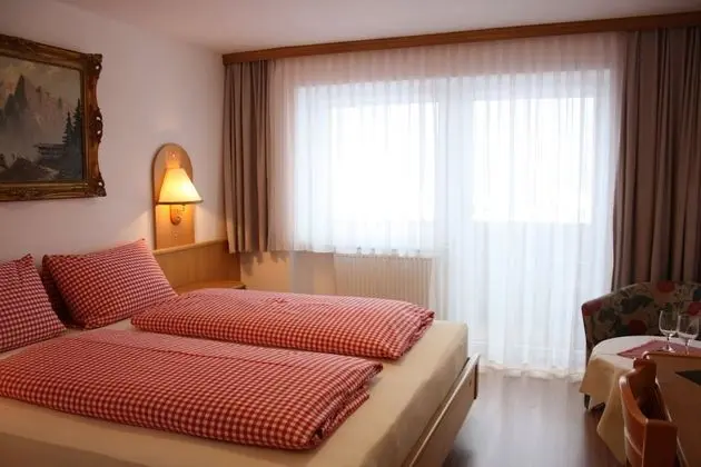 Tek Büyük Yataklı Oda, Balkon