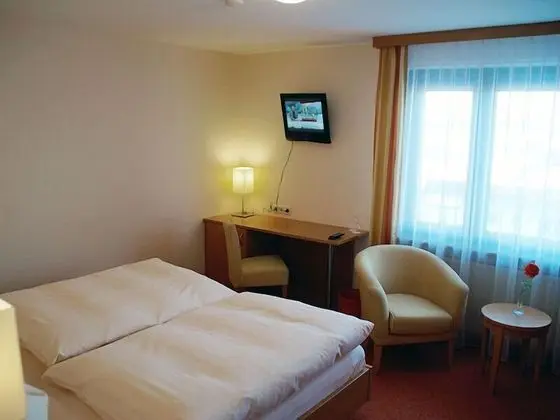 Tek Büyük Yataklı Oda, 1 Çift Kişilik Yatak, Sigara İçilmez