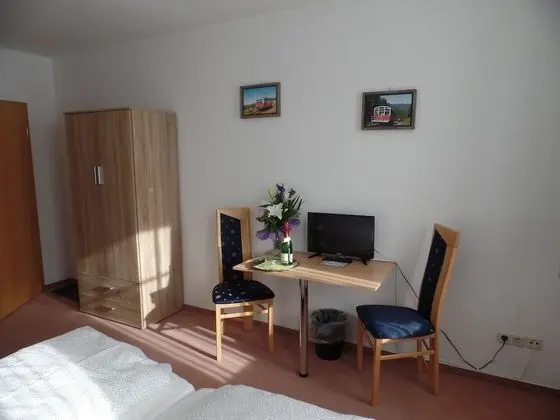 Basic Tek Büyük veya İki Ayrı Yataklı Oda