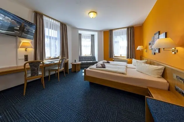 Tek Büyük Yataklı Oda