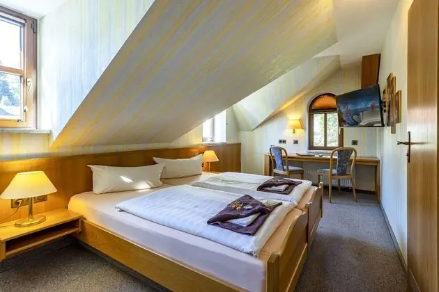 Tek Büyük Yataklı Oda